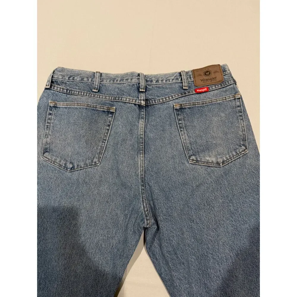 Wrangler Authentics 96501DS Jeans Mens 38x32 Regular Fit 100% Cotton Blue